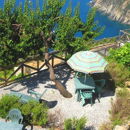 Aparthotel Il Borgo Di Campi Riomaggiore