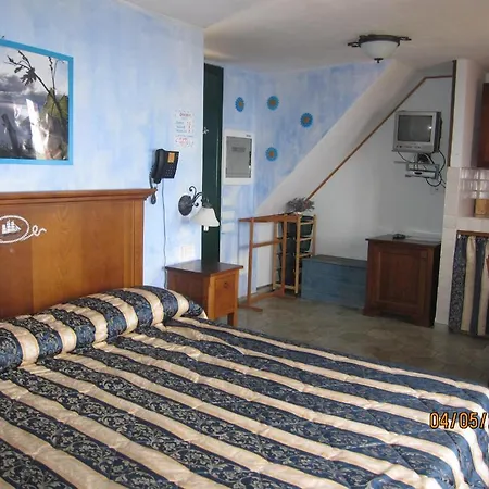 Il Borgo Di Campi Aparthotel Riomaggiore