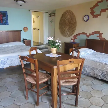 Hotel apartamentowy Il Borgo Di Campi 2*